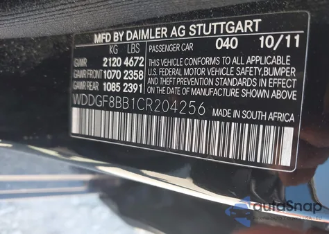 2012 Mercedes-Benz C 300 Sport 4Matic z USA, uszkodzony, nr VIN WDDGF8BB1CR204256